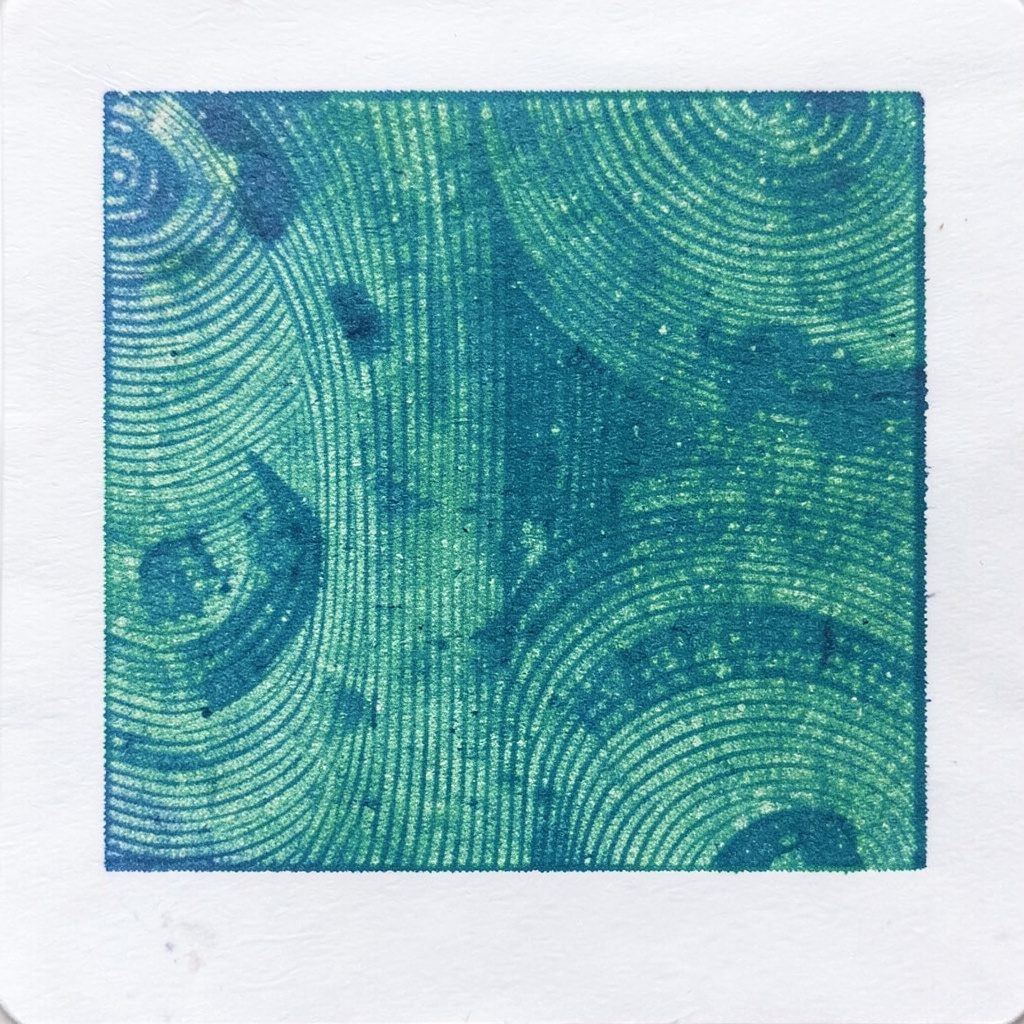Risograph biru-hijau dengan motif garis halus di atas kertas putih